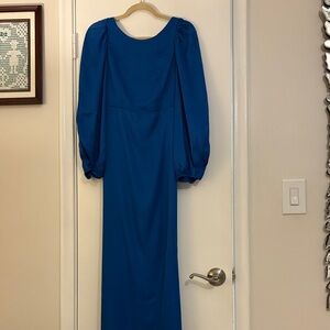 NWT Farm Rio Elegant Blue Long Sleeve Satin Dress. Size S